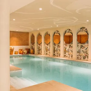 Bloom House & **** Paris