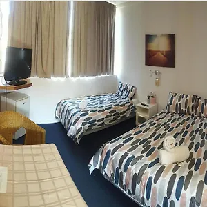 The Club Hotel Gladstone