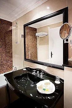 Hotel Fougere Paris France